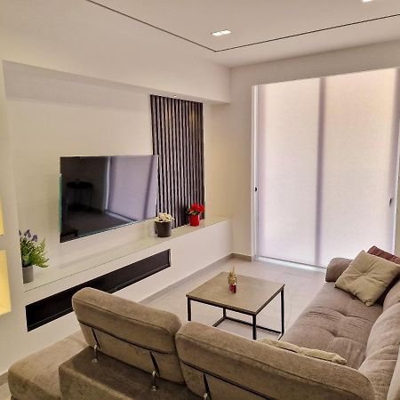 Barbara Properties - Luxury Qawra Stay خليج سانت بول المظهر الخارجي الصورة