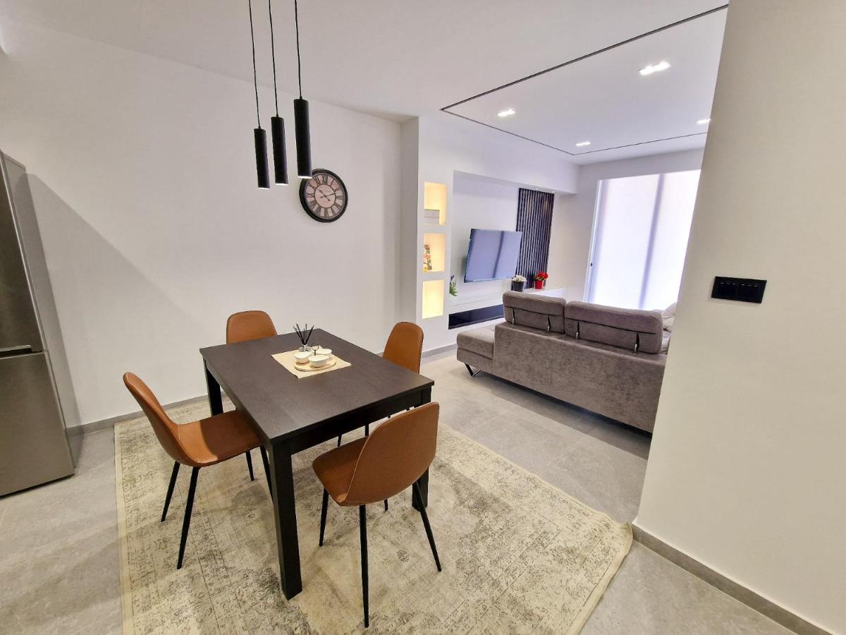 Barbara Properties - Luxury Qawra Stay خليج سانت بول المظهر الخارجي الصورة
