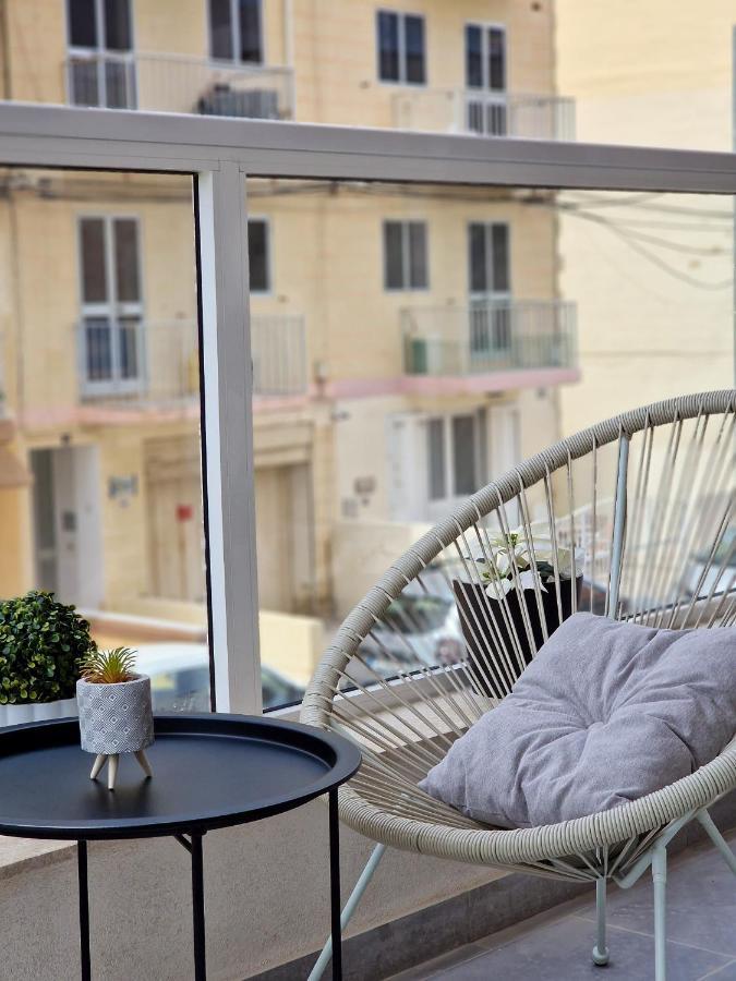 Barbara Properties - Luxury Qawra Stay خليج سانت بول المظهر الخارجي الصورة